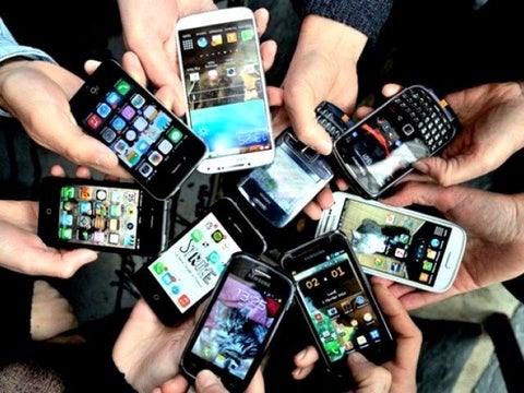 1393238-smartphonesafp-1493124001-354-640x480.jpg
