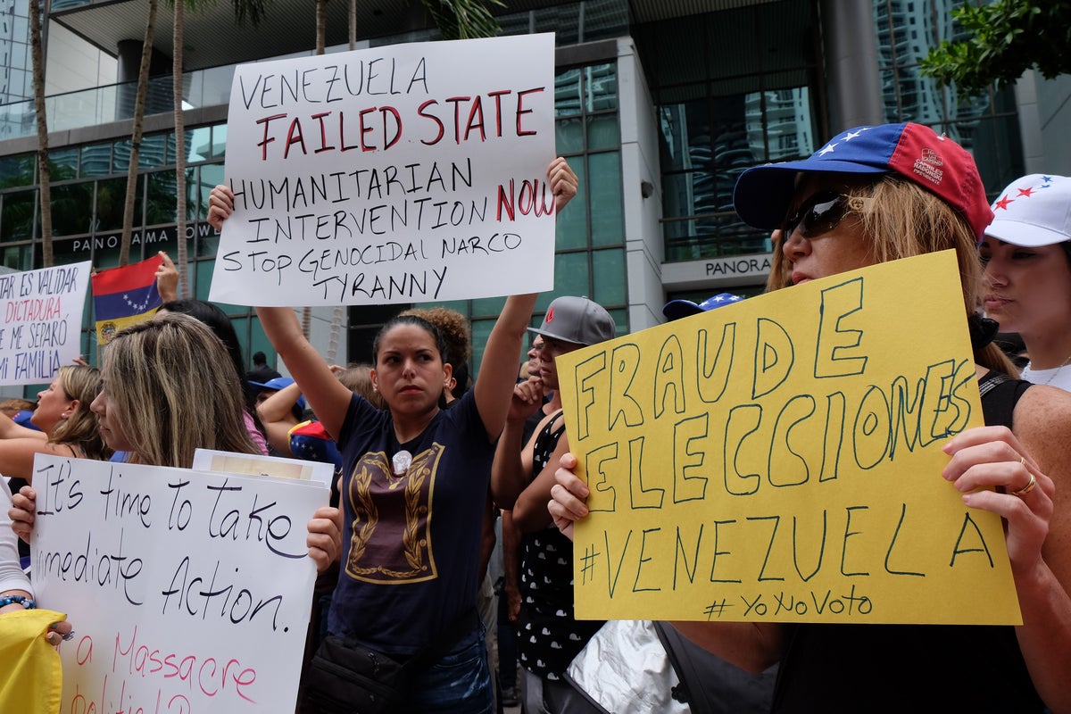 Venezolanos califican como fraude las elecciones en su país