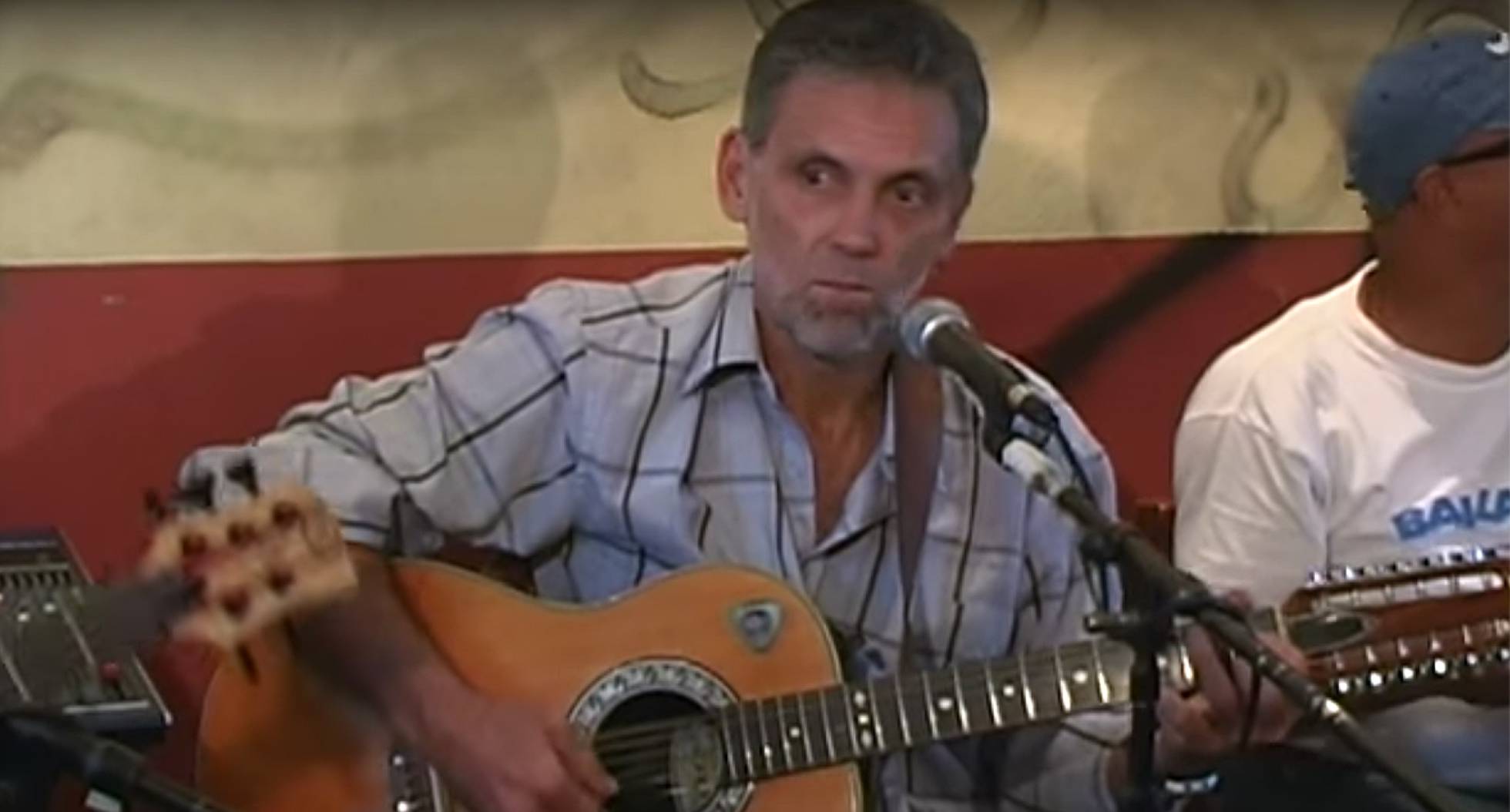 Evio di Marzo interpretando 'de donde viene tu nombre'