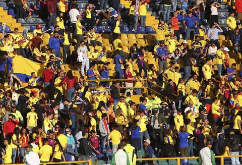Los aficionados se reunieron en familia para despedir a la 'tricolor' / Foto de Inaldo Pérez, LA FM