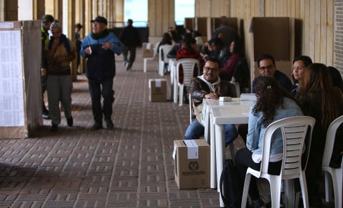 Colombianos ejerciendo su derecho al voto en la primera vuelta de las elecciones presidenciales 2018 / Inaldo Pérez, LA FM
