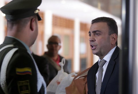 Besaile debe responder por el 'cartel de la toga'