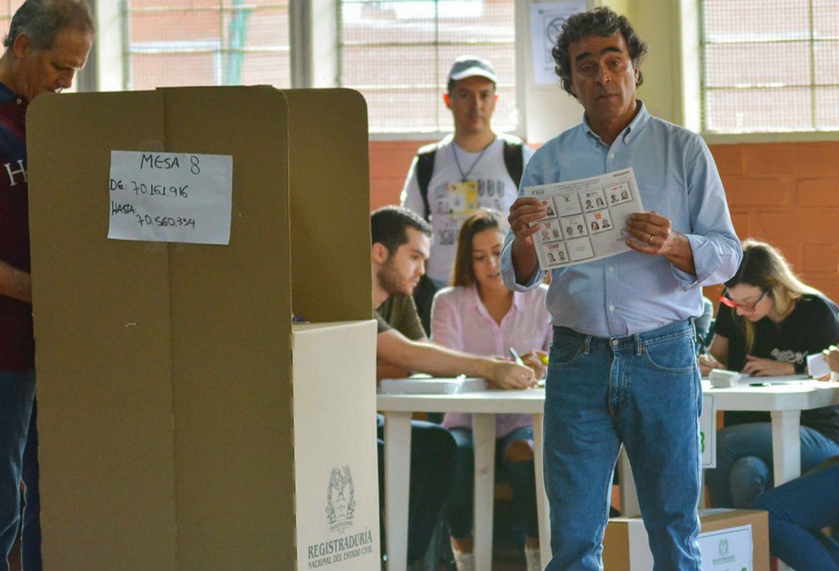 El candidato verde Sergio Fajardo