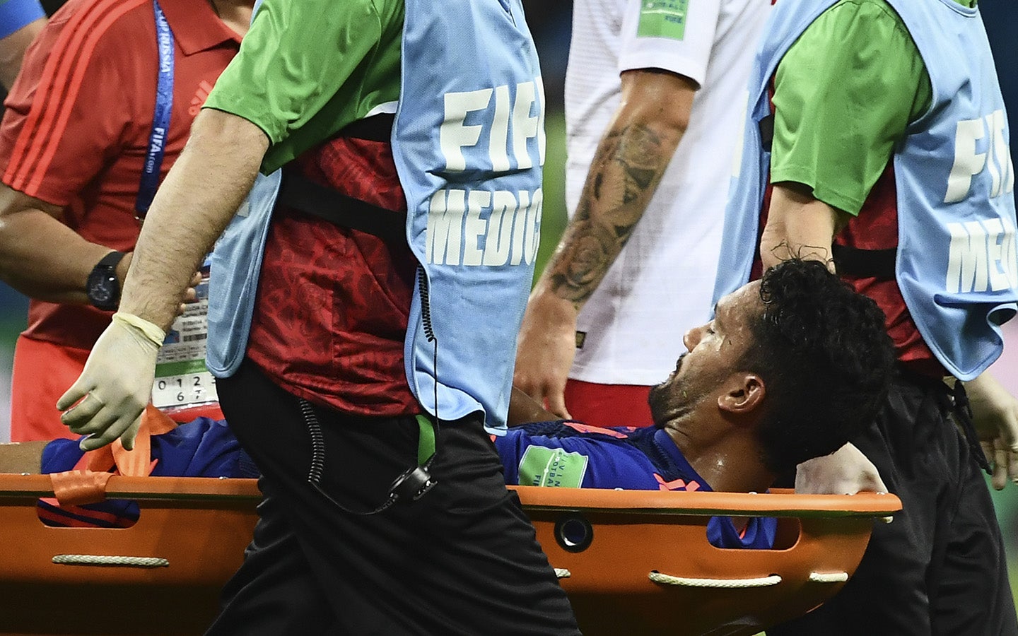 El volante colombiano se fue lesionado ante Polonia