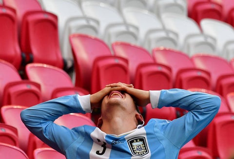 Hincha de Argentina lamenta la derrota
