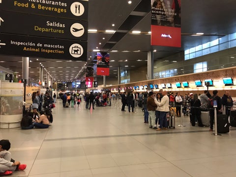 Tiquetes aéreos suben hasta 40% en fin de año
