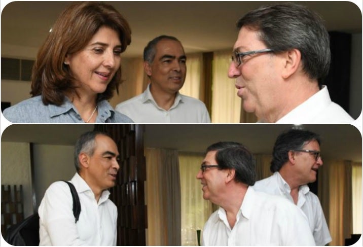 Canciller María Ángela Holguín y el alto comisionado Rodrigo Rivera en La Habana, Cuba