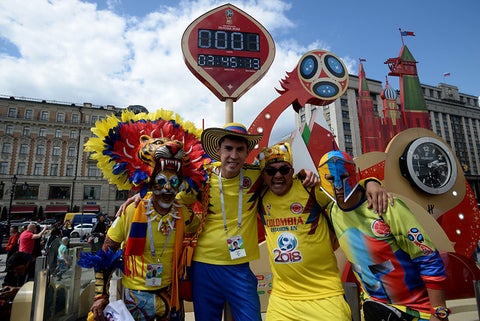Miles de aficionados llegaron a Moscú para lucir con pasión el amarillo, azul y rojo de la bandera de Colombia