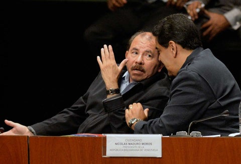 Daniel Ortega y Nicolás Maduro, presidentes de Nicaragua y Venezuela, respectivamente, el 5 de marzo de 2016 en Caracas