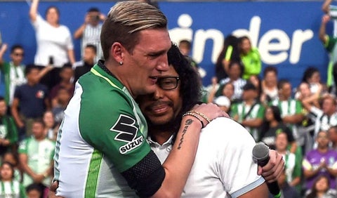 Franco Armani junto a René Higuita en su despedida de Nacional en 2017
