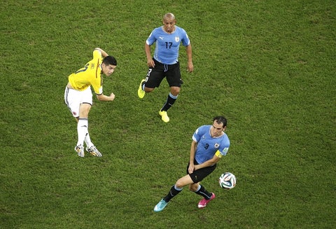 Gol de James a Uruguay
