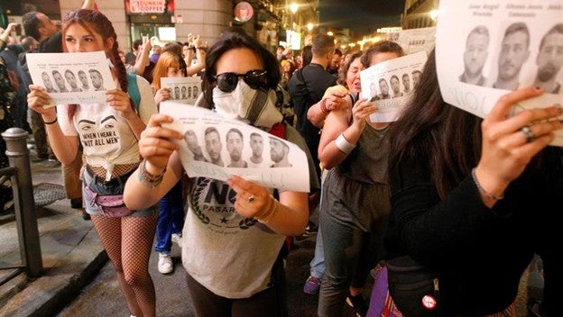 Multitudinarias protestas por el caso 'la manada' en España.