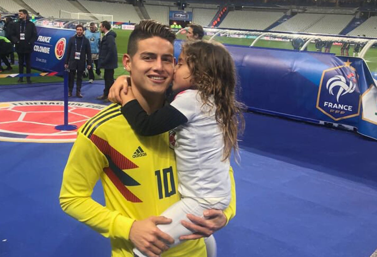 Salomé acostumbra acompañar a su padre en los juegos de Selección