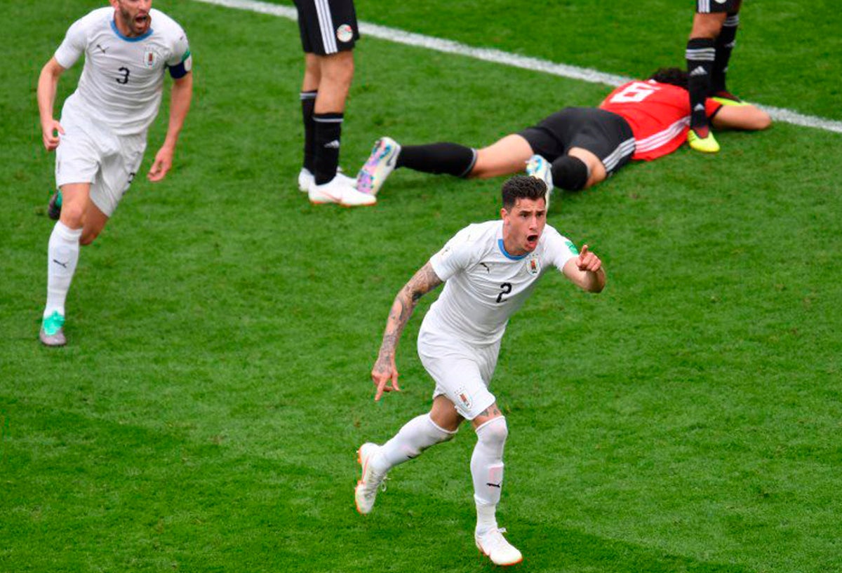 José María Giménez celebrando su gol ante Egipto