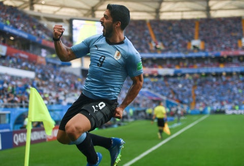 Luis Suárez celebra su gol contra Arabia Saudí