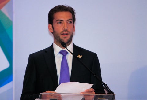Martín Santos, hijo de Juan Manuel Santos, el constante crítico del uribismo