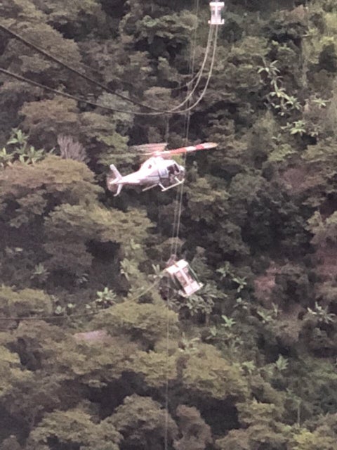 Rescate de personas atrapadas en Metrocable de Medellín.