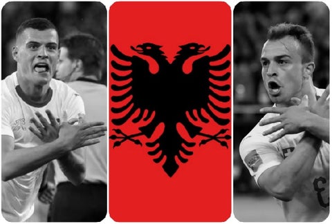 Granit Xhaka y Xherdan Shaqiri celebrando sus goles ante Serbia