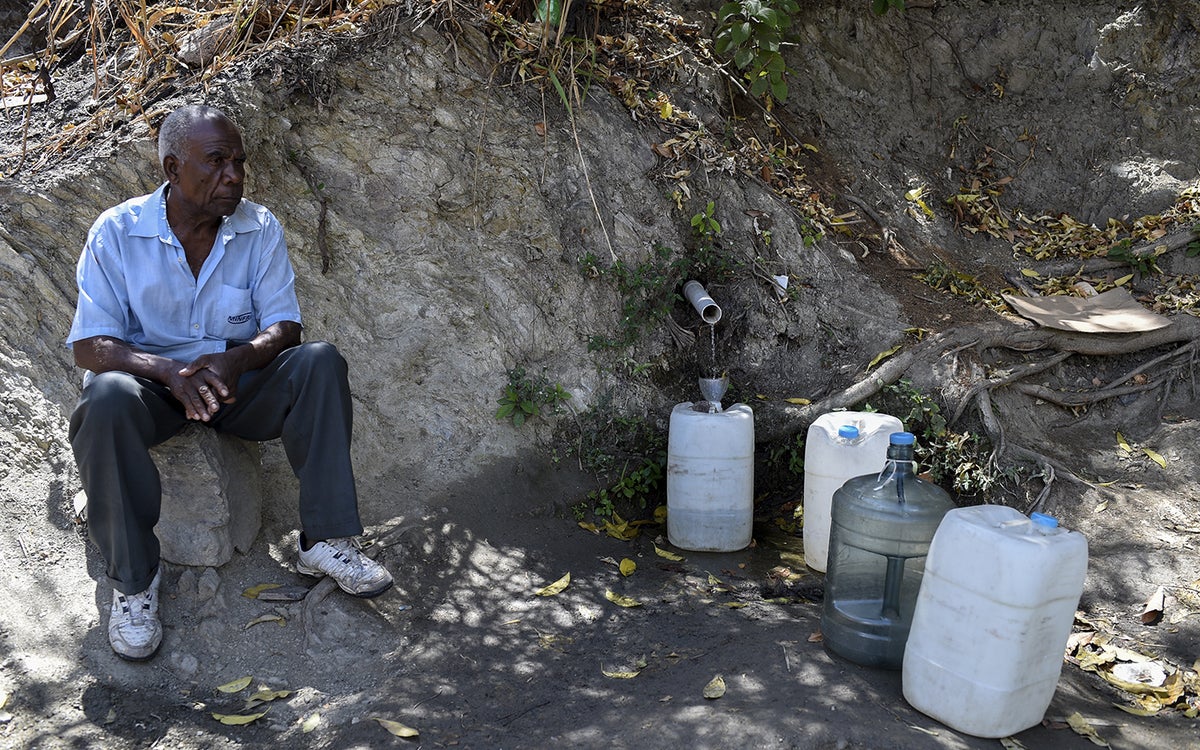 Los venezolanos sufren por la falta de agua