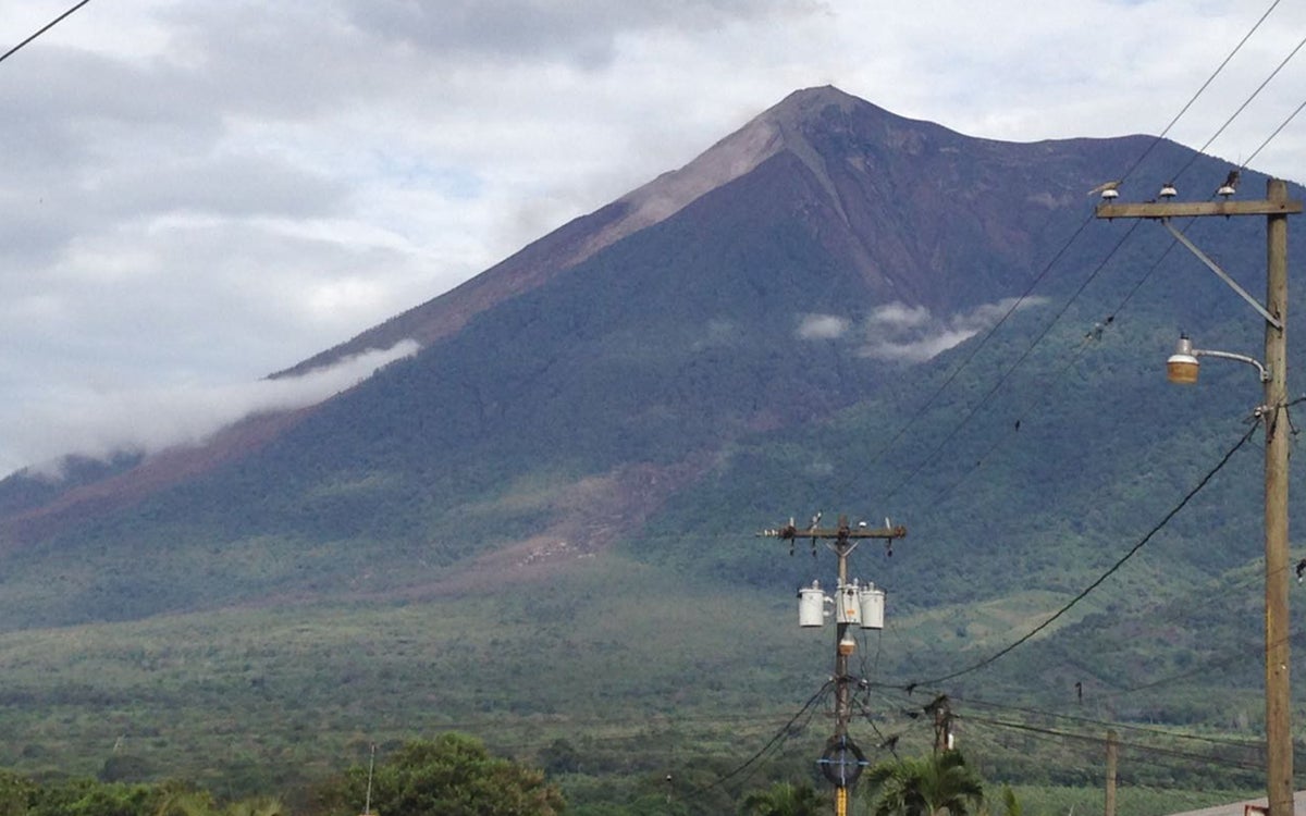 Volcán de fuego en Guatemala