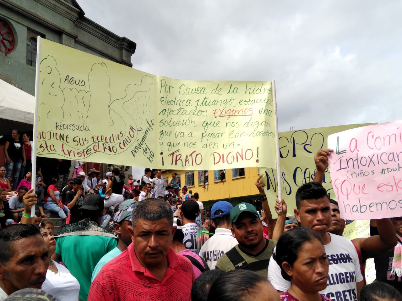 Protestas contra EPM en Puerto Valdivia