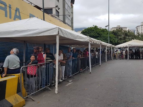 Colombianos en Venezuela votan