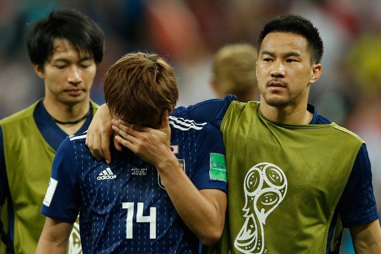Los japoneses lamentan el gol al último minuto de Bélgica que los eliminó de Rusia-2018.