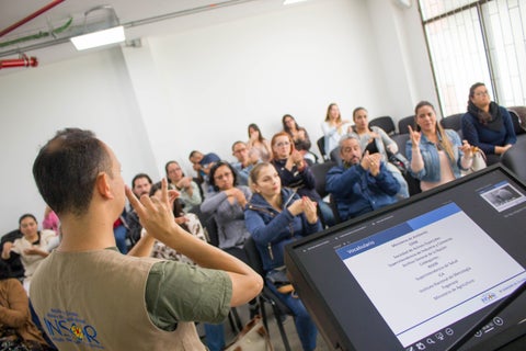 Comunicación de los sordos