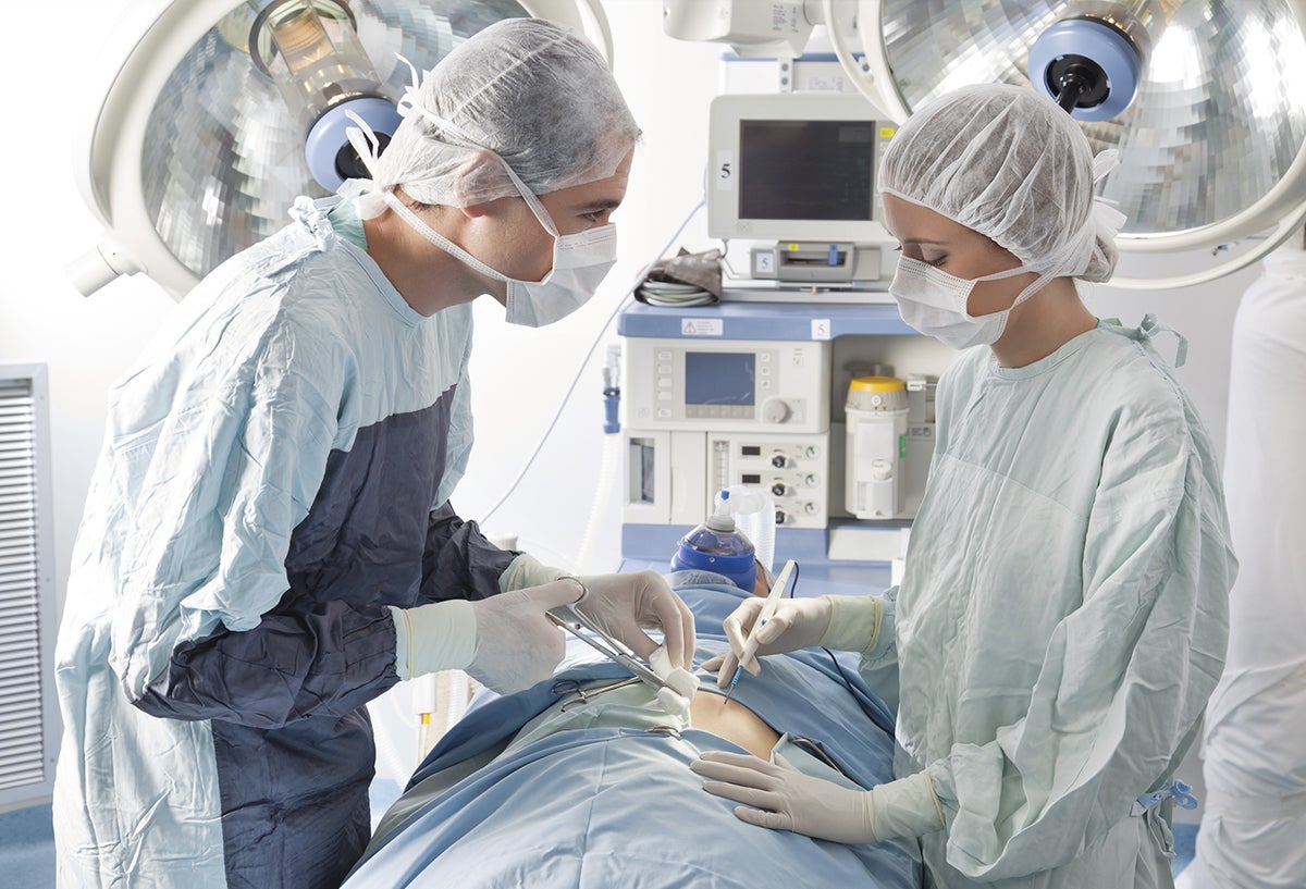 Varios estudios asocian el uso del plástico con el cáncer.