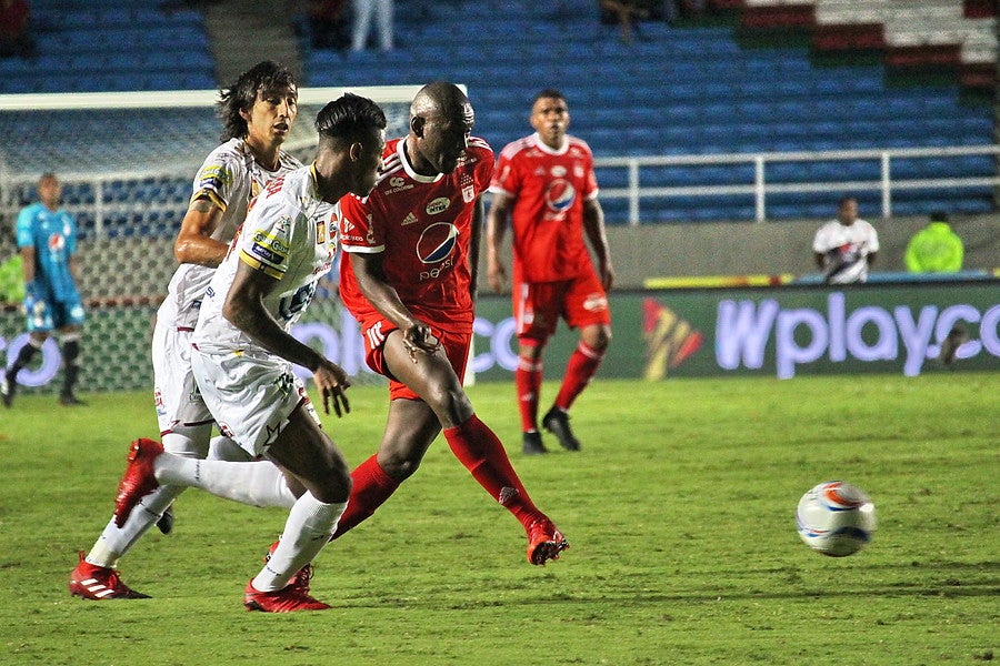 Cristian Martínez Borja ya no estará con América, pero Rafael Robayo sí con el Deportes Tolima