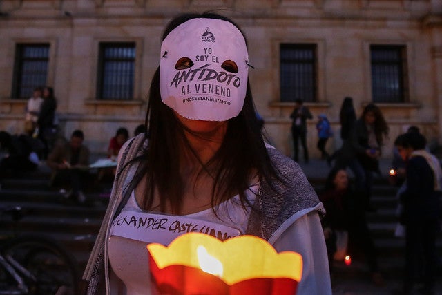 Así se vivió la 'velatón' por los líderes sociales asesinados en el país