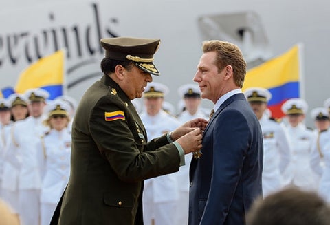 Condecoración a líder de la cienciología