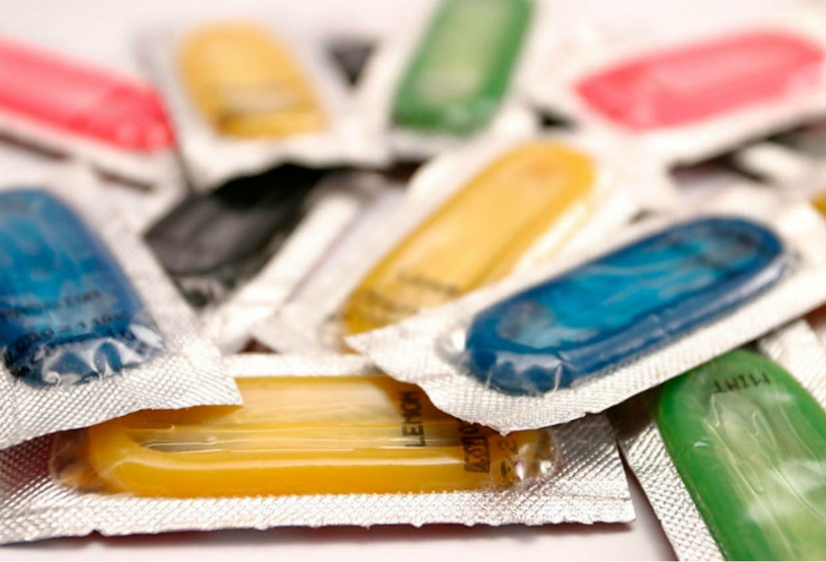 Para el médico argentino el condón no protege del virus del VIH