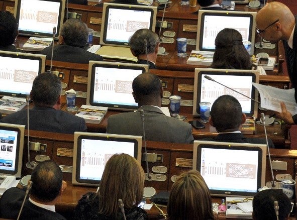 Hasta sin internet están los legisladores.