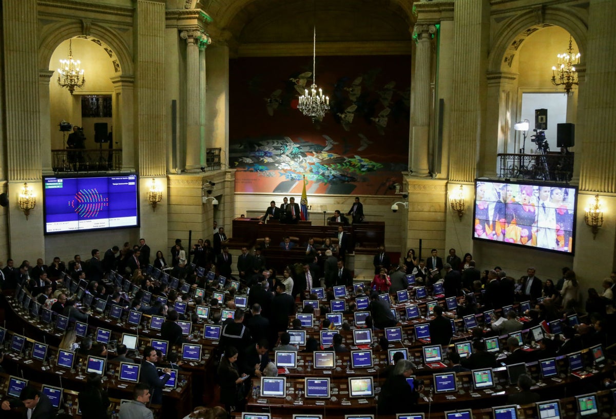 Desde el martes hubo una intensa polémica por un artículo incluido en la iniciativa.
