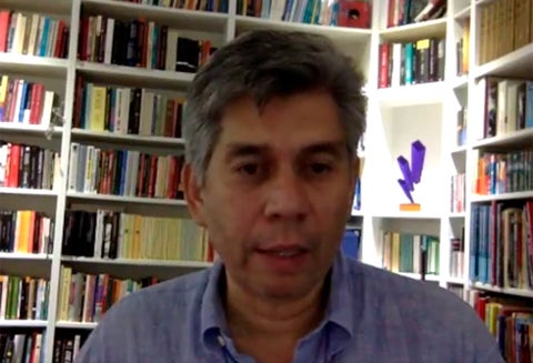 Daniel Coronell es un permanente crítico de Álvaro Uribe