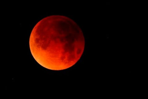 Eclipse lunar