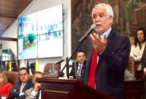 Enrique Peñalosa en el Concejo de Bogotá