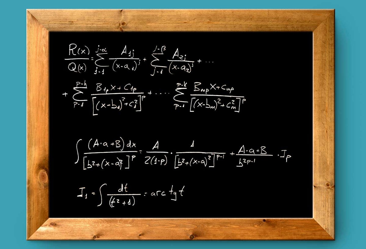 Tablero con ejercicios de matemáticas