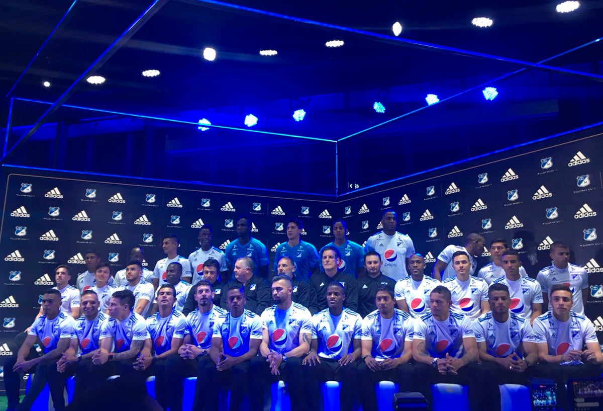 Millonarios en la presentación de sus refuerzos