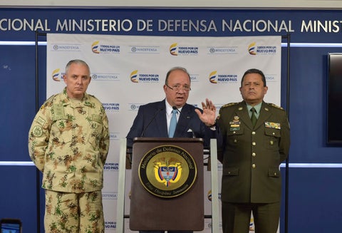 El ministro Luis Carlos Villegas en rueda de prensa