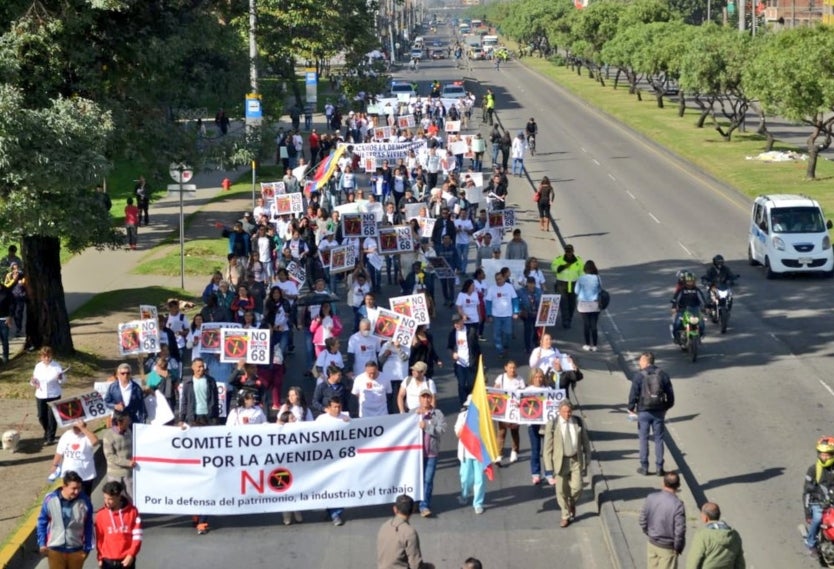 Protestas contra Transmilenio por la Avenida 68