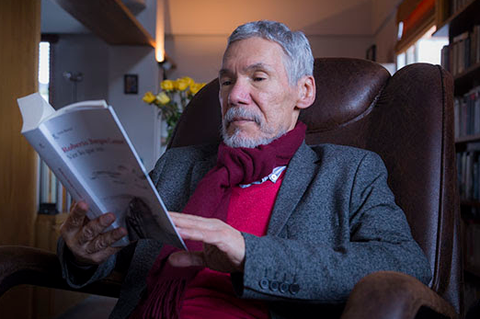 Roberto Burgos, escritor colombiano.