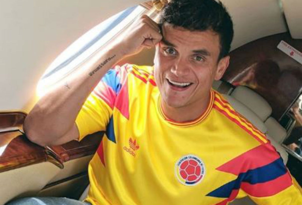 Silvestre Dangond apoyando a la Selección Colombia