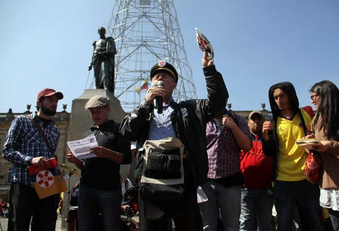Sindicalista protestando