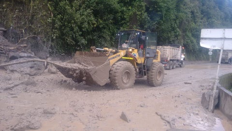 Trabajos para habilitar vía Bogotá - Villavicencio.