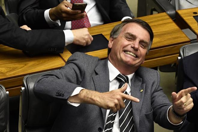 El candidato brasileño Jair Bolsonaro, durante una sesión con parlamentarios en Brasilia.