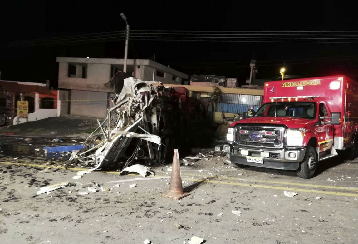 Bus accidentado en Ecuador.