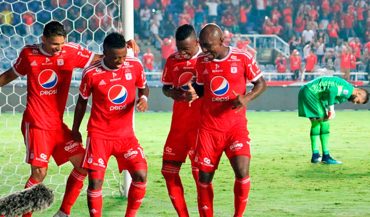 América de Cali, jugadores celebrando tras un gol anotado ante Leones en la Liga Águila II 2018