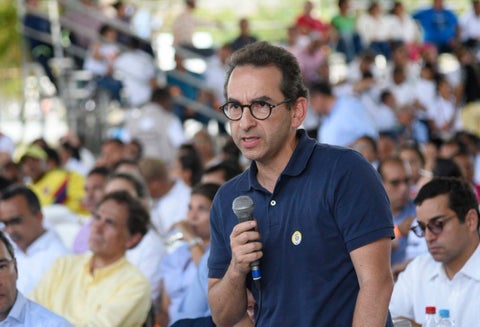 Andrés Valencia, ministro de Agricultura, en San Jacinto (Bolívar)